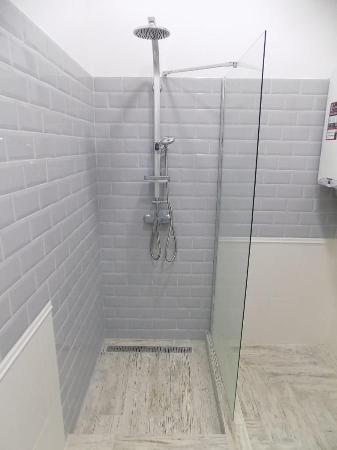 A10 Alkotmany B Apartamento